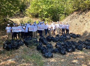 Zorlu Enerji Volunteers "Sparks/Kıvılcımlar" clean forest areas